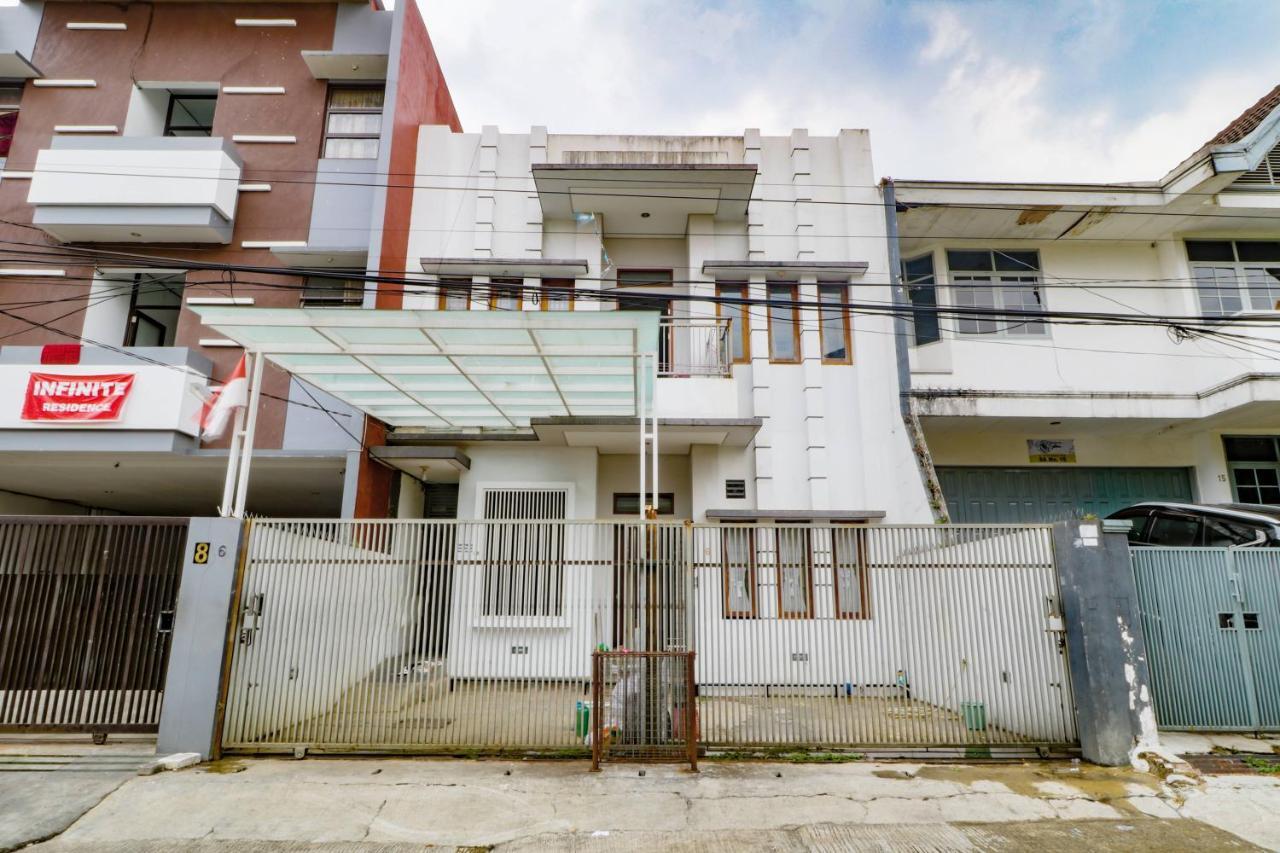 Jesz House Wisma tamu 2*